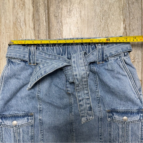BLANK NYC Moon River Denim Skirt Size Medium - Picture 8 of 10